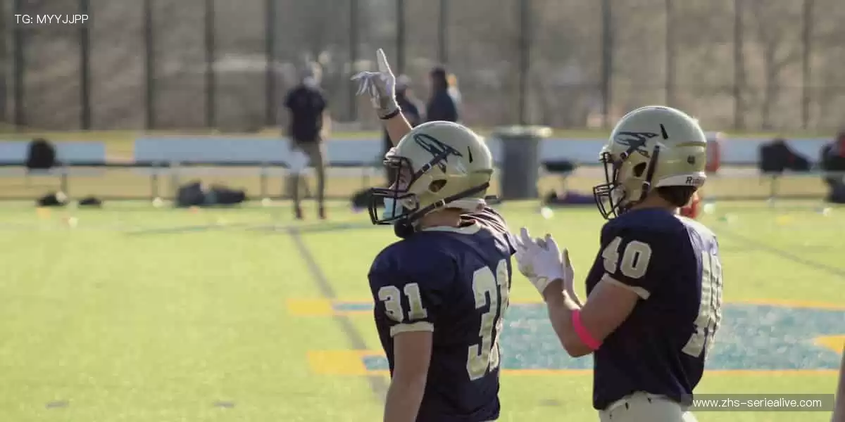 🎁 周边好物，把热爱穿在身上、握在手里！👕